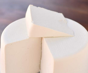 Сыр мягкий "Рикотта" (ср. вес ± 0,2 кг., цена за упак. в 0,2 кг)